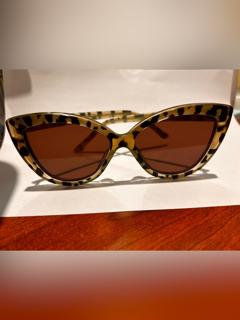 Tortoiseshell Cat Eye Sunglasses - Brown Lenses